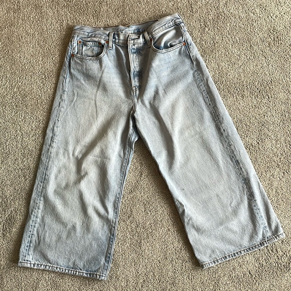 Levi’s Wide Leg Cropped High Waisted Denim